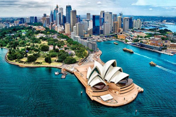 <p class="name" style="text-align: center;"><strong><span style="font-size: 14pt;"> Châu Úc</span></strong></p>
<div class="summary text-align">
<p class="promotion"> </p>
</div>